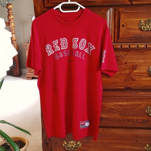 💚NIKE MEN'S BOSTON RED SOX T-SHIRT - Picture 1 of 6